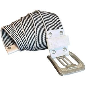 White‎ black women’s cloth belt with silver tone buckle 43” B51